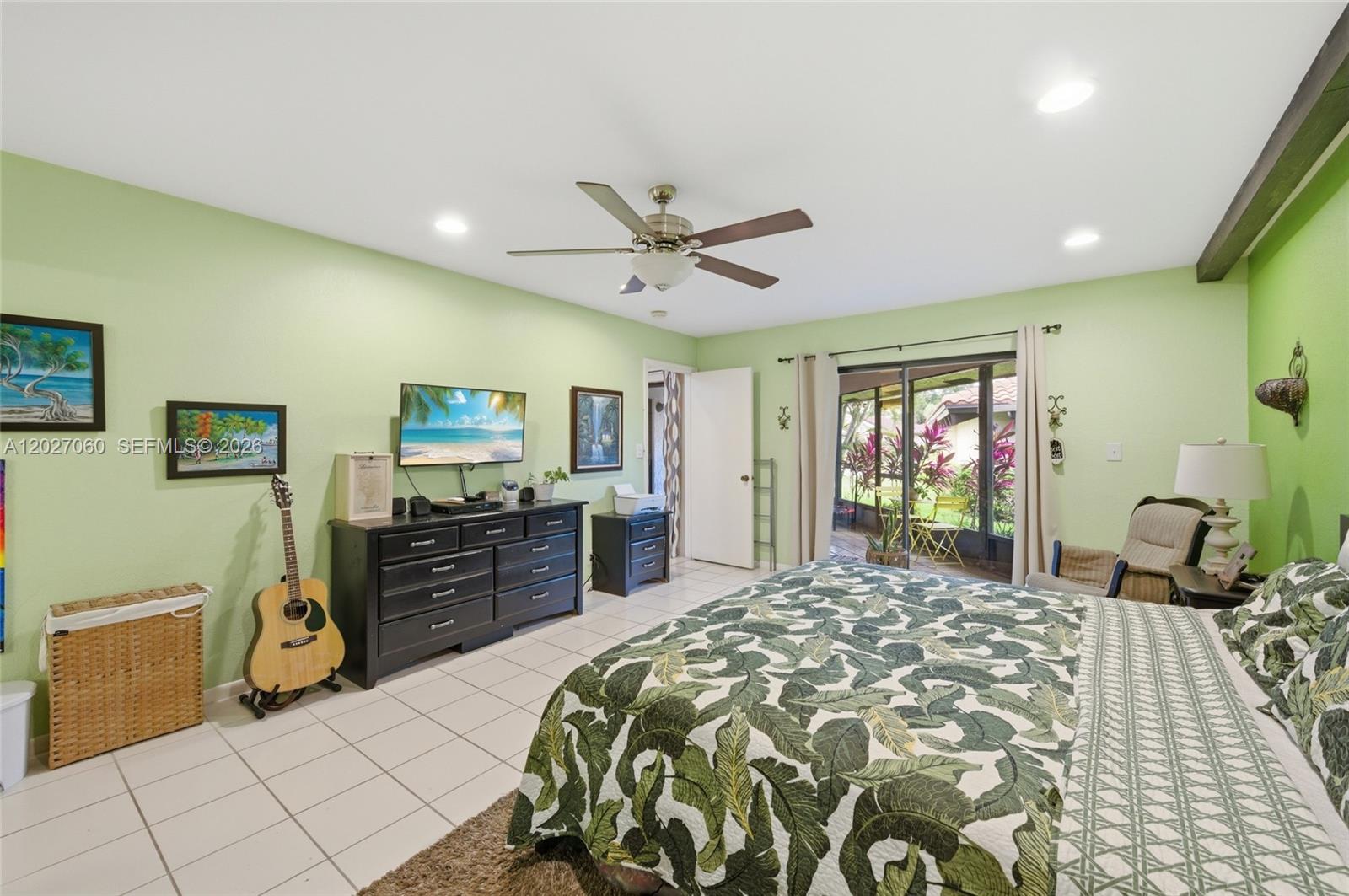PINES AT WOODMONT II CONDO - Residential