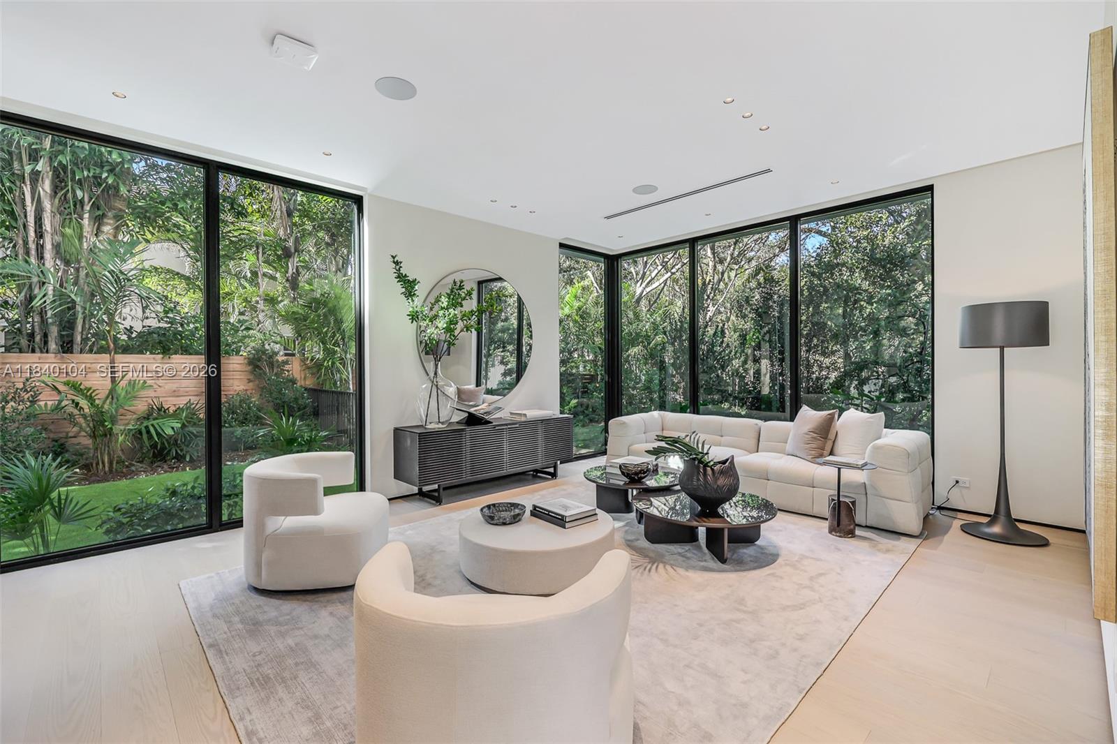 YE LITTLE WOOD ESTATES - Residential