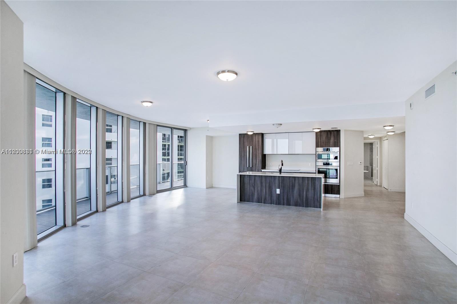 ARIA ON THE BAY CONDO - Residential