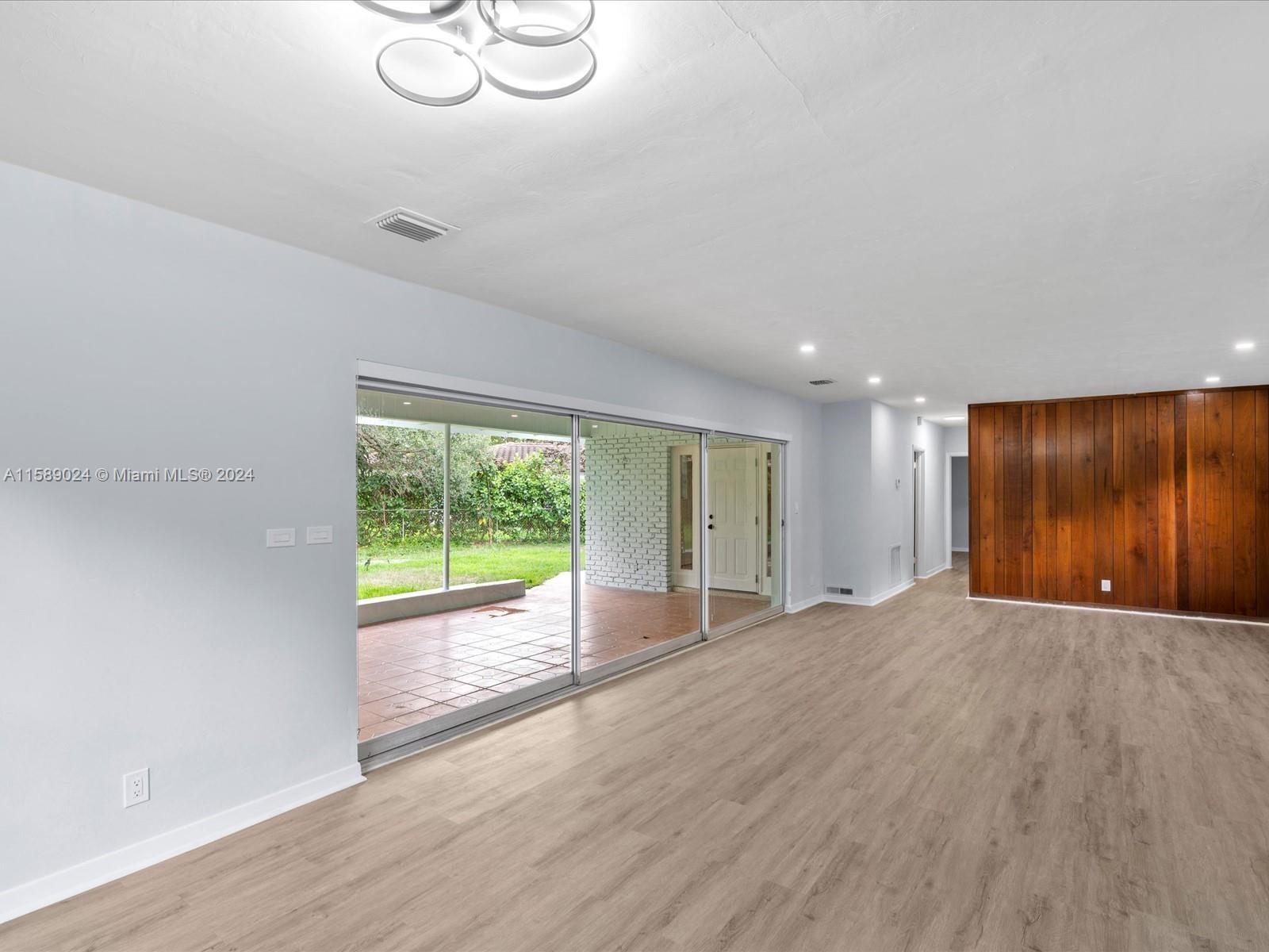 PHILARTHRIA - Residential Lease