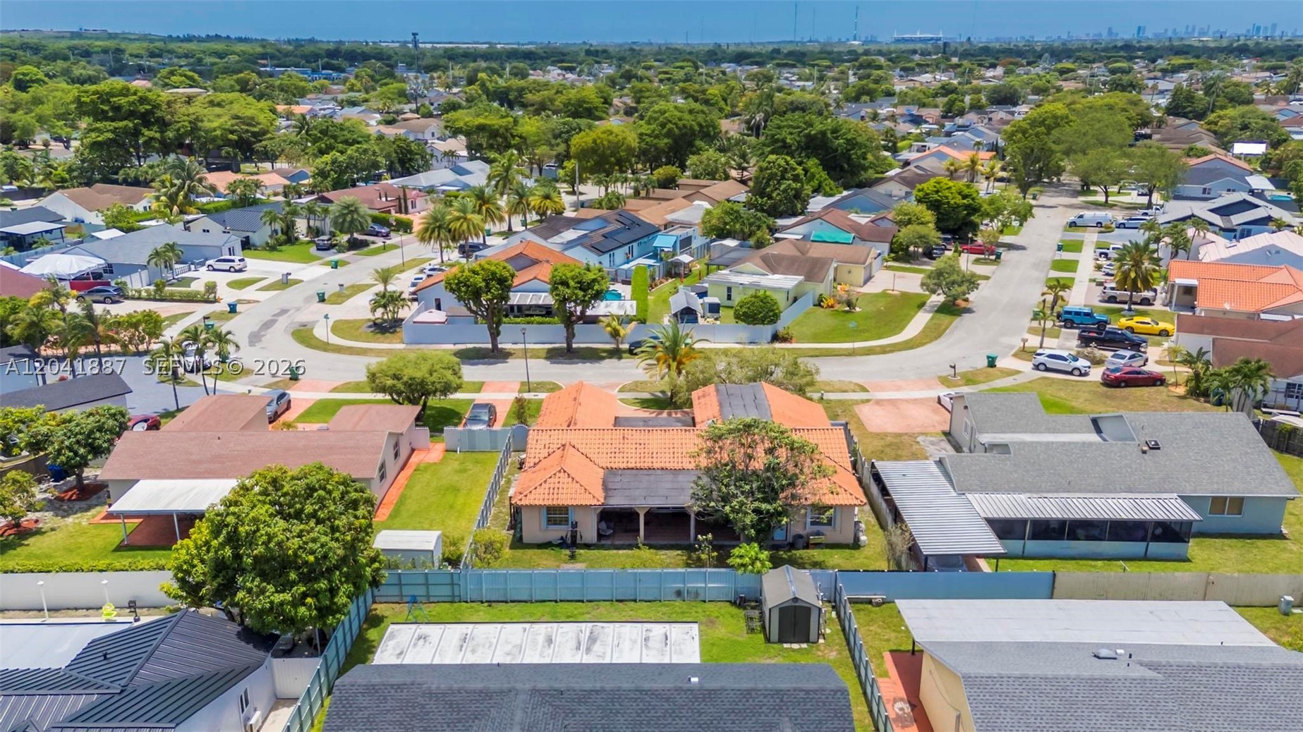 COUNTRY LAKE MANORS SEC 3 - Residential