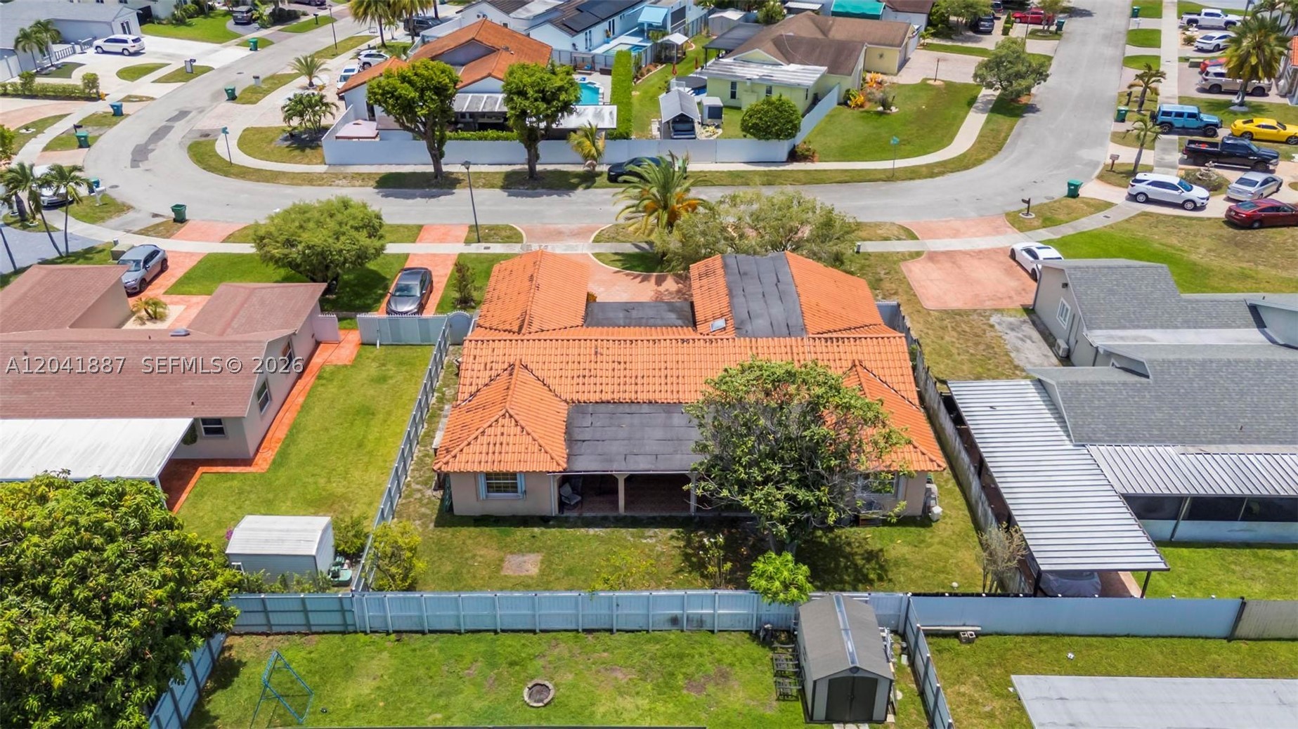 COUNTRY LAKE MANORS SEC 3 - Residential