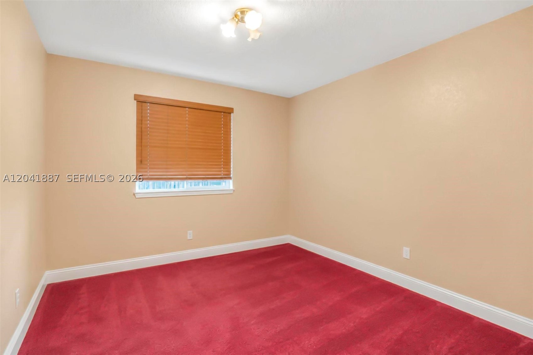 COUNTRY LAKE MANORS SEC 3 - Residential
