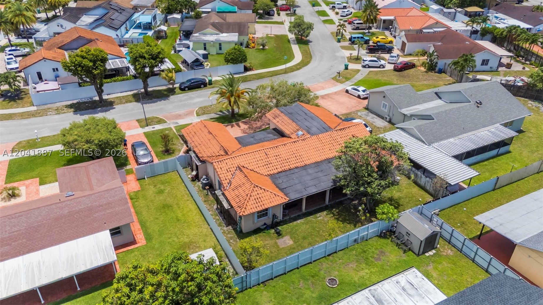 COUNTRY LAKE MANORS SEC 3 - Residential