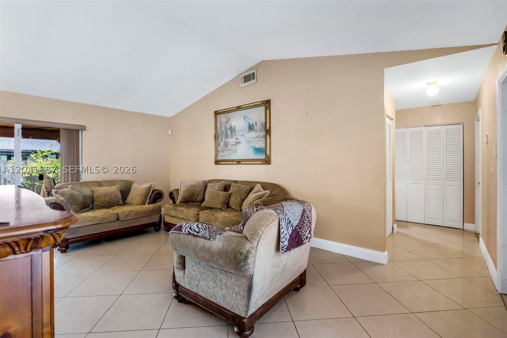 COUNTRY LAKE MANORS SEC 3 - Residential