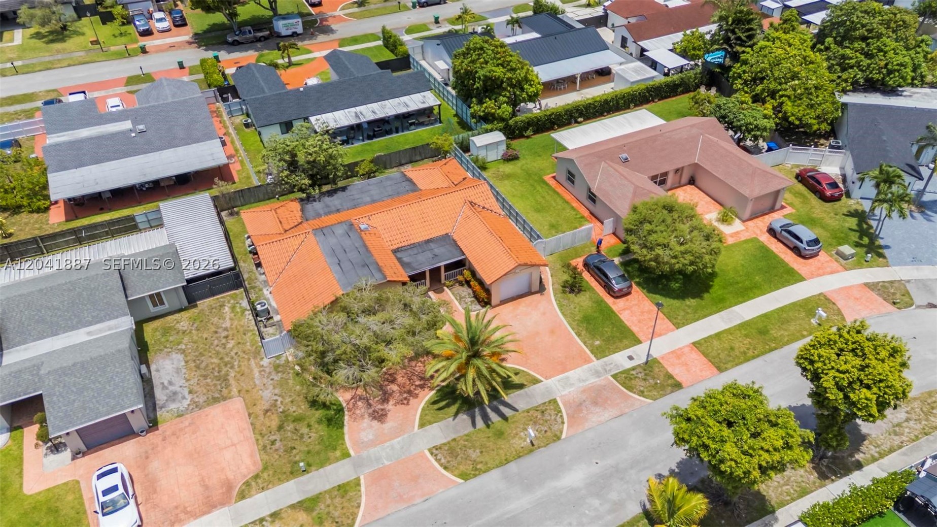 COUNTRY LAKE MANORS SEC 3 - Residential