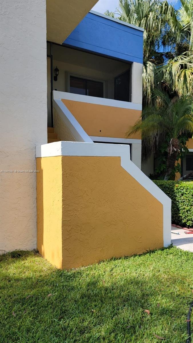 RACQUET CLUB VILLAGE APAR - Residential