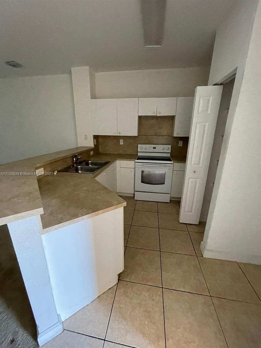 UNITED HOMES AT BELLA VIS - Residential