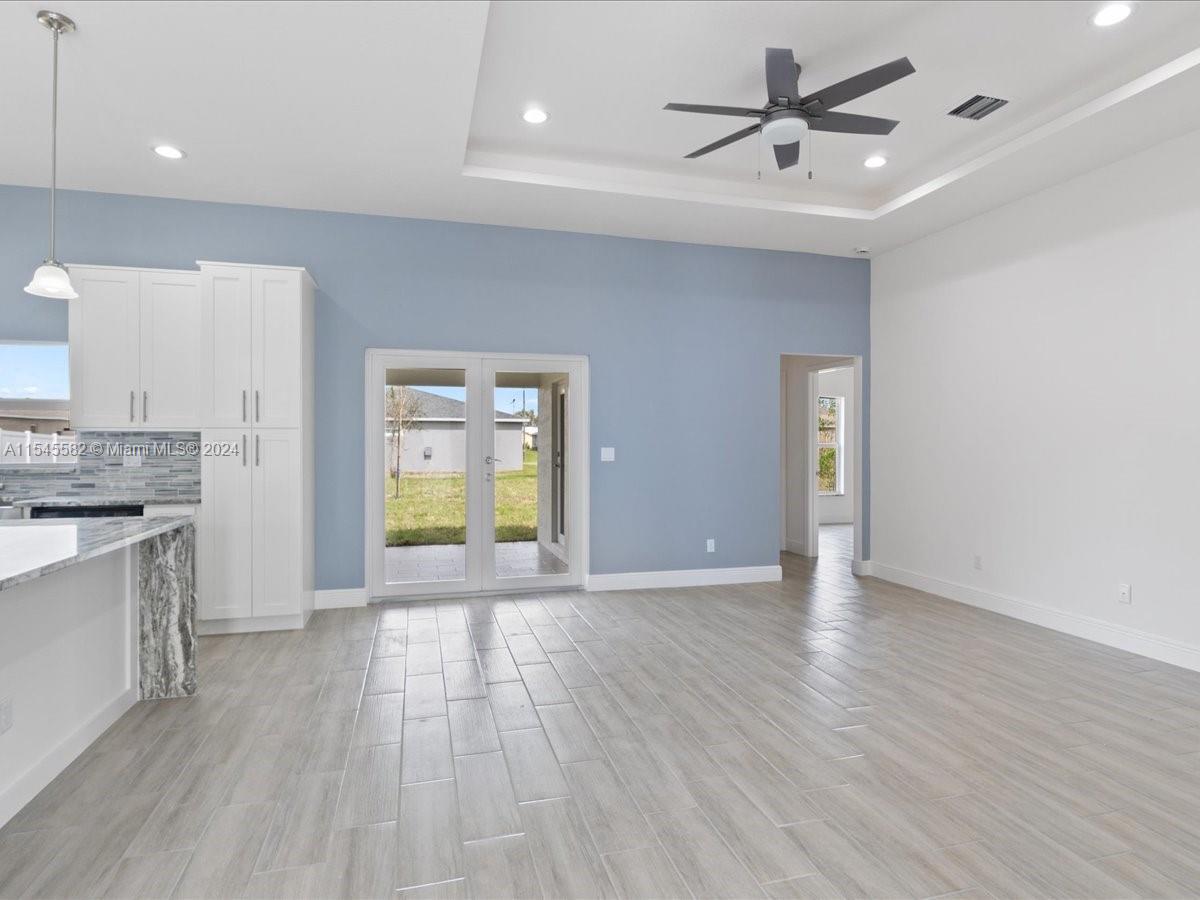 PORT ST LUCIE SECTION 16 - Residential