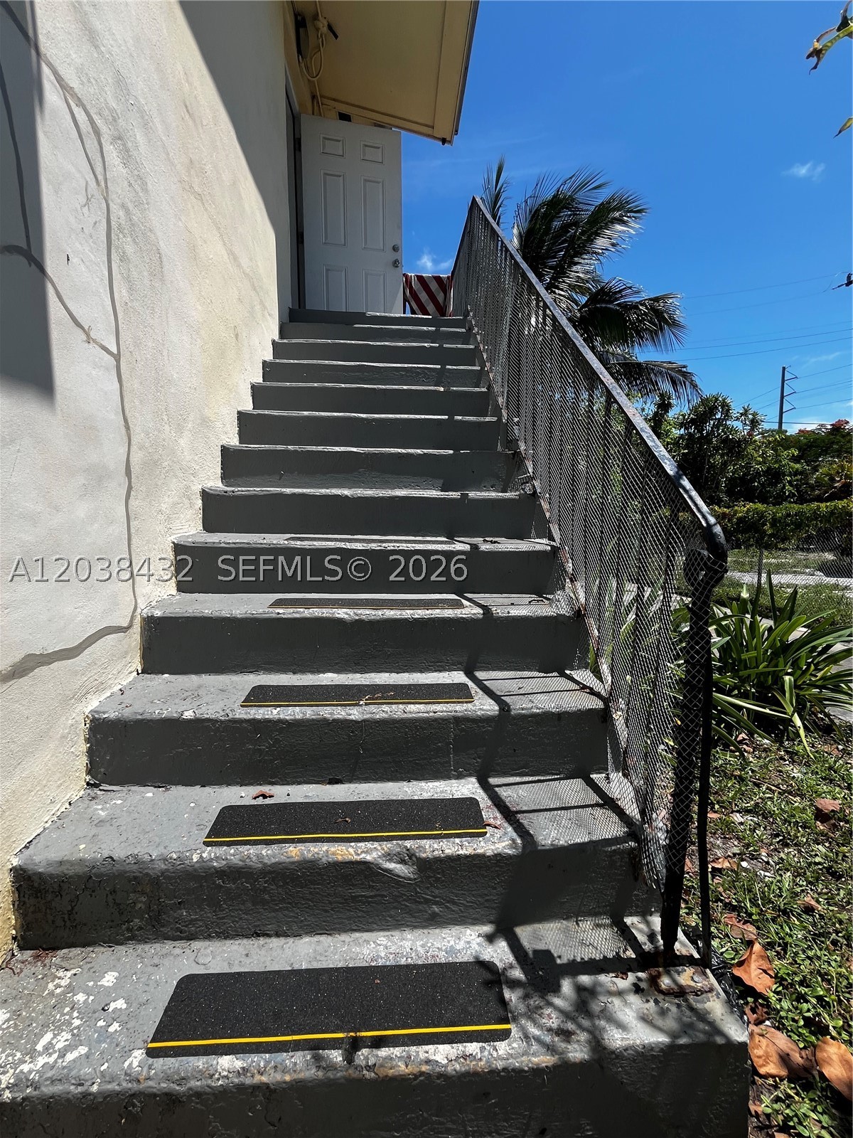WEST HOLLYWOOD TRAILER CI - Residential Lease