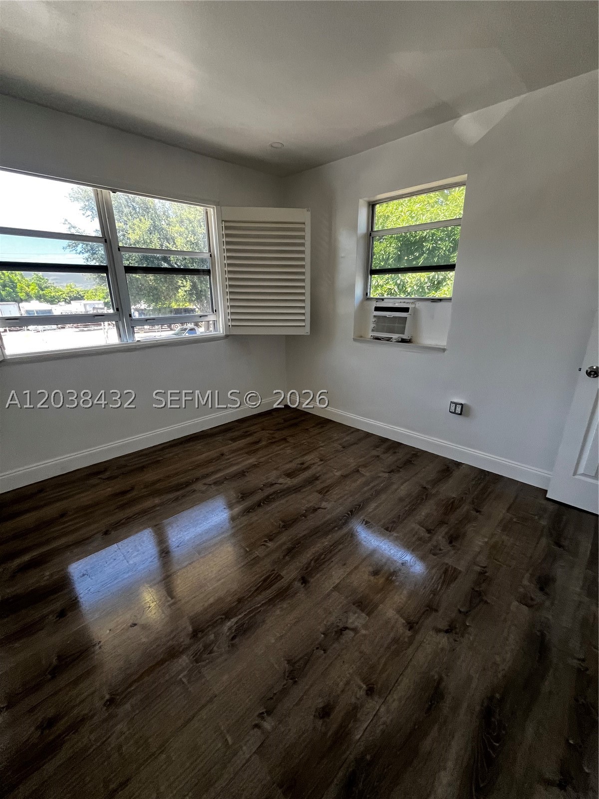 WEST HOLLYWOOD TRAILER CI - Residential Lease