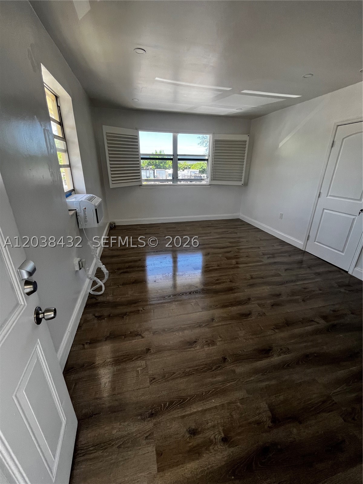 WEST HOLLYWOOD TRAILER CI - Residential Lease