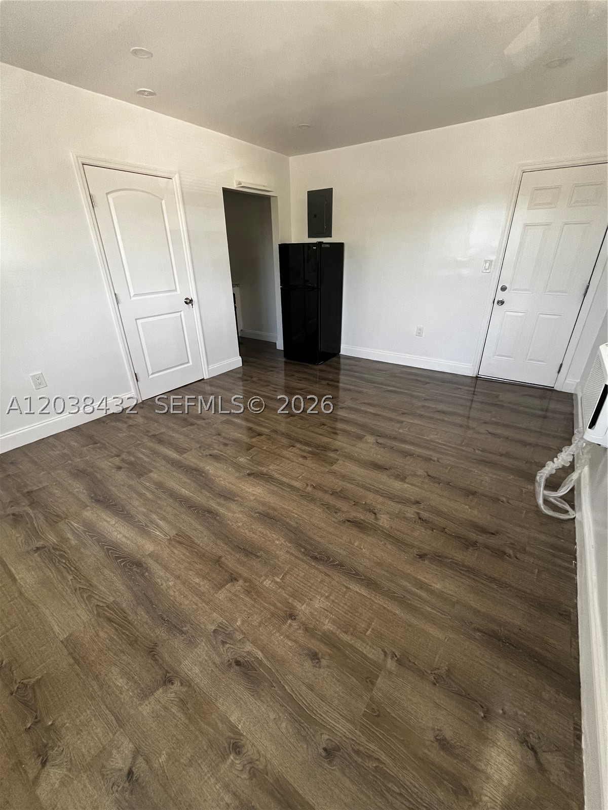 WEST HOLLYWOOD TRAILER CI - Residential Lease