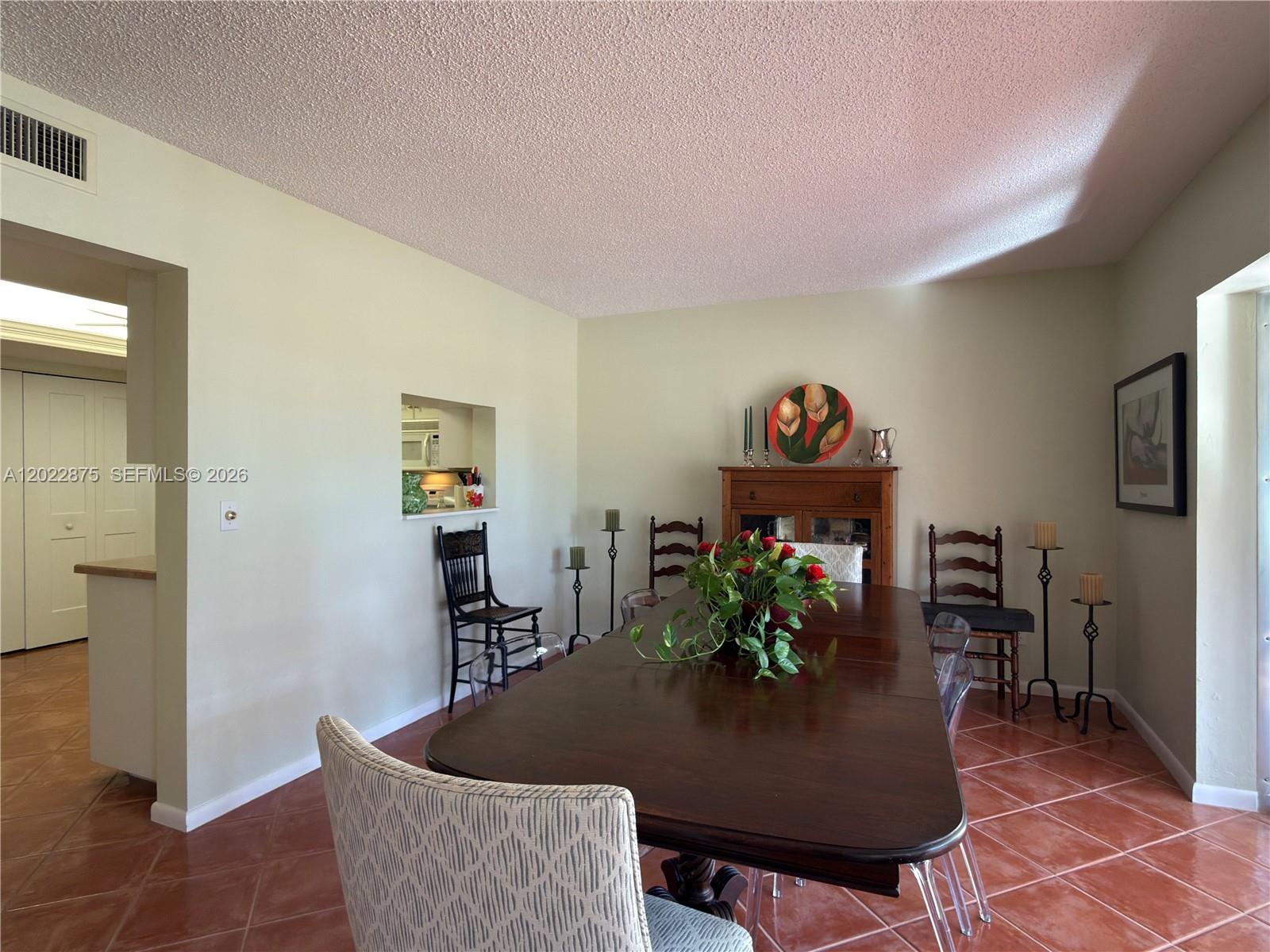 El Rio Garden - Residential