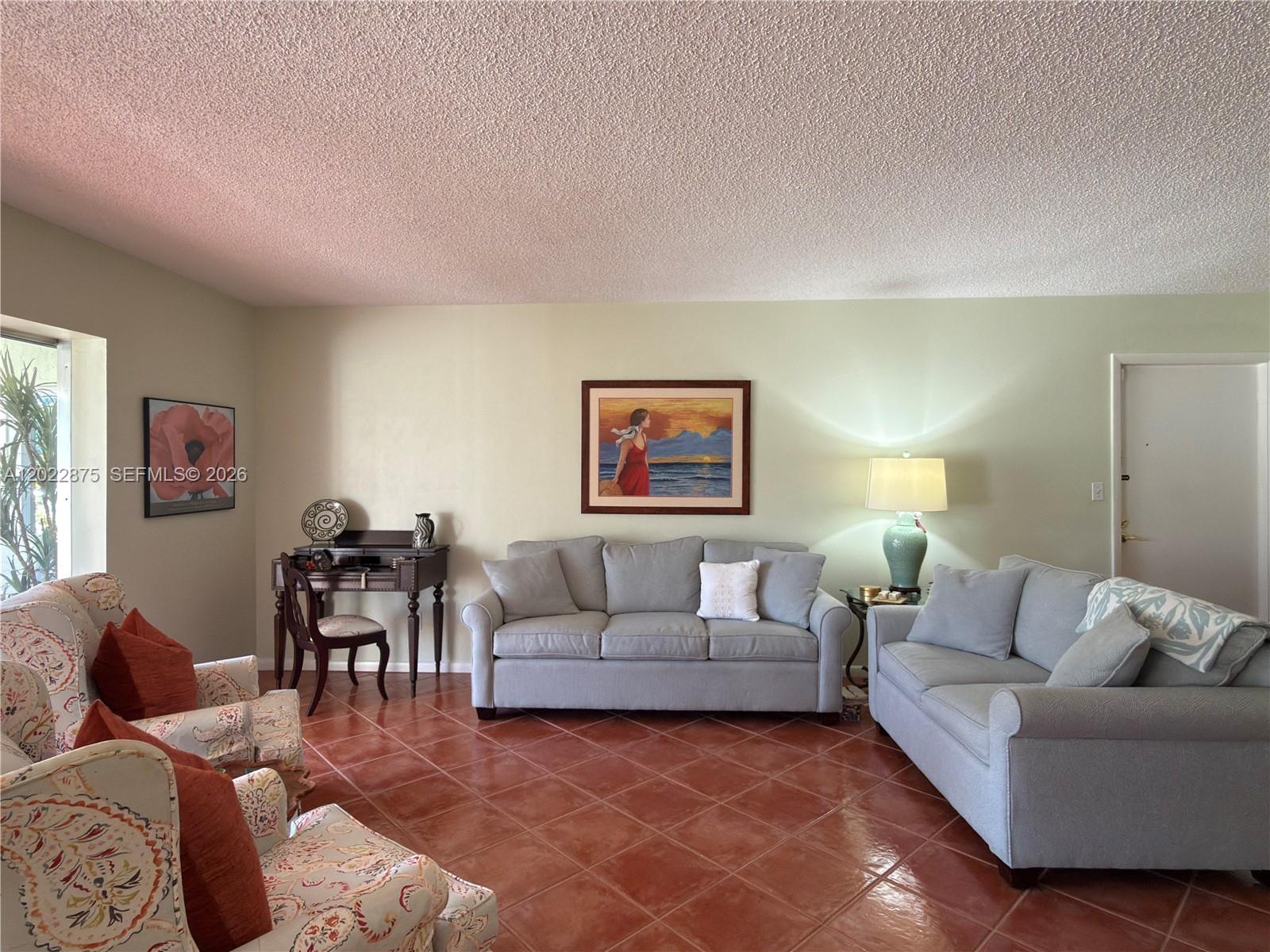 El Rio Garden - Residential