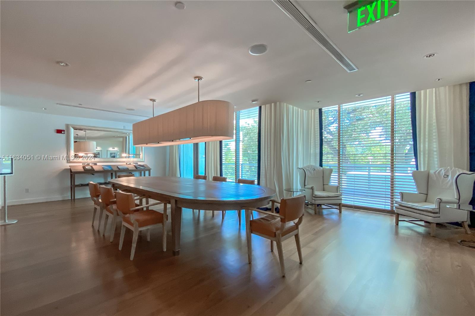 GROVENOR HOUSE CONDO - Residential