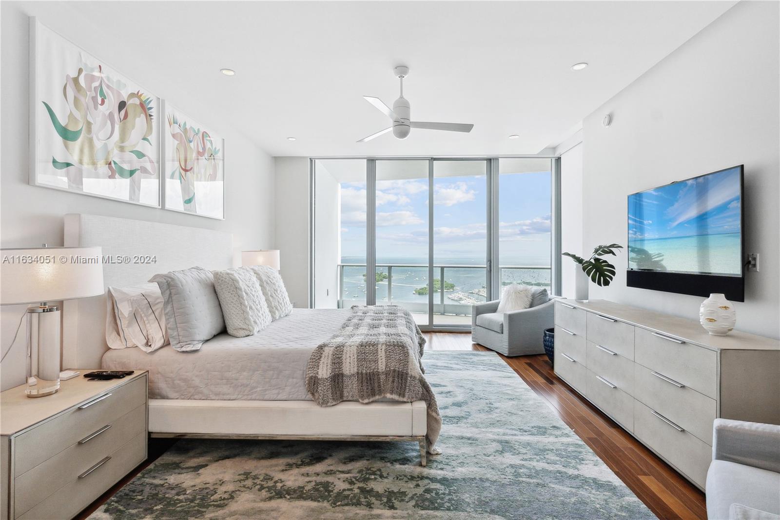 GROVENOR HOUSE CONDO - Residential