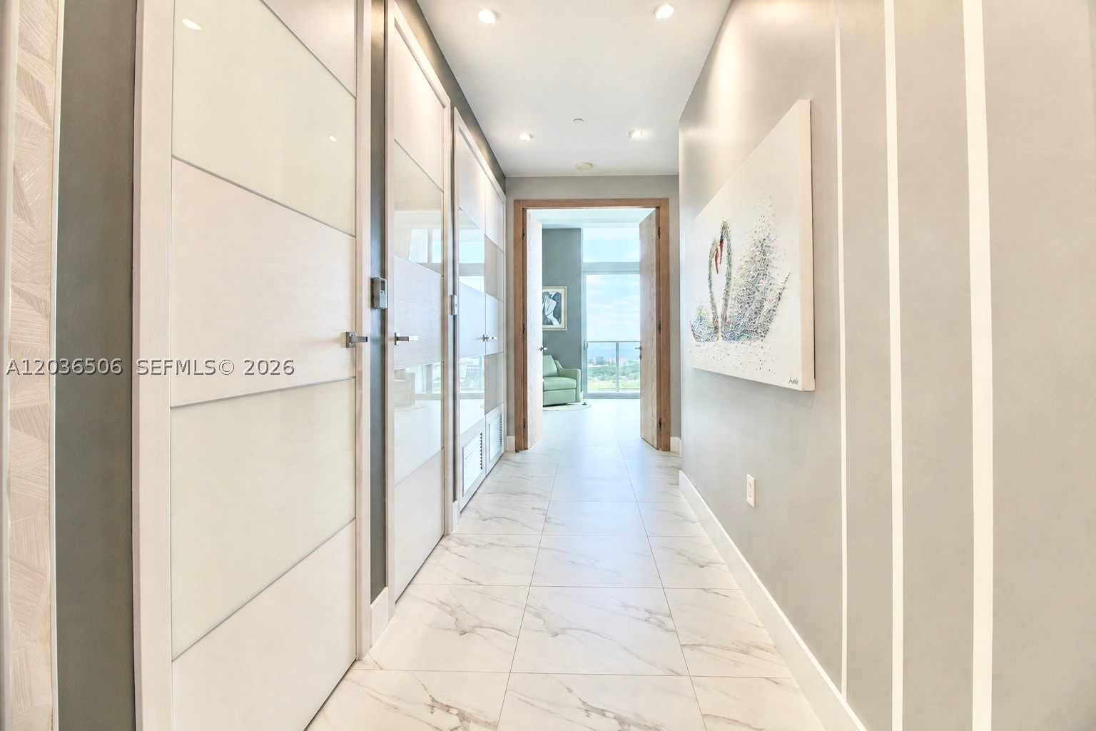 METROPICA NORTH TOWER ONE - Residential