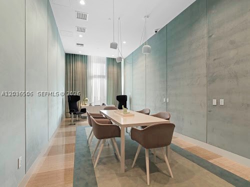 METROPICA NORTH TOWER ONE - Residential
