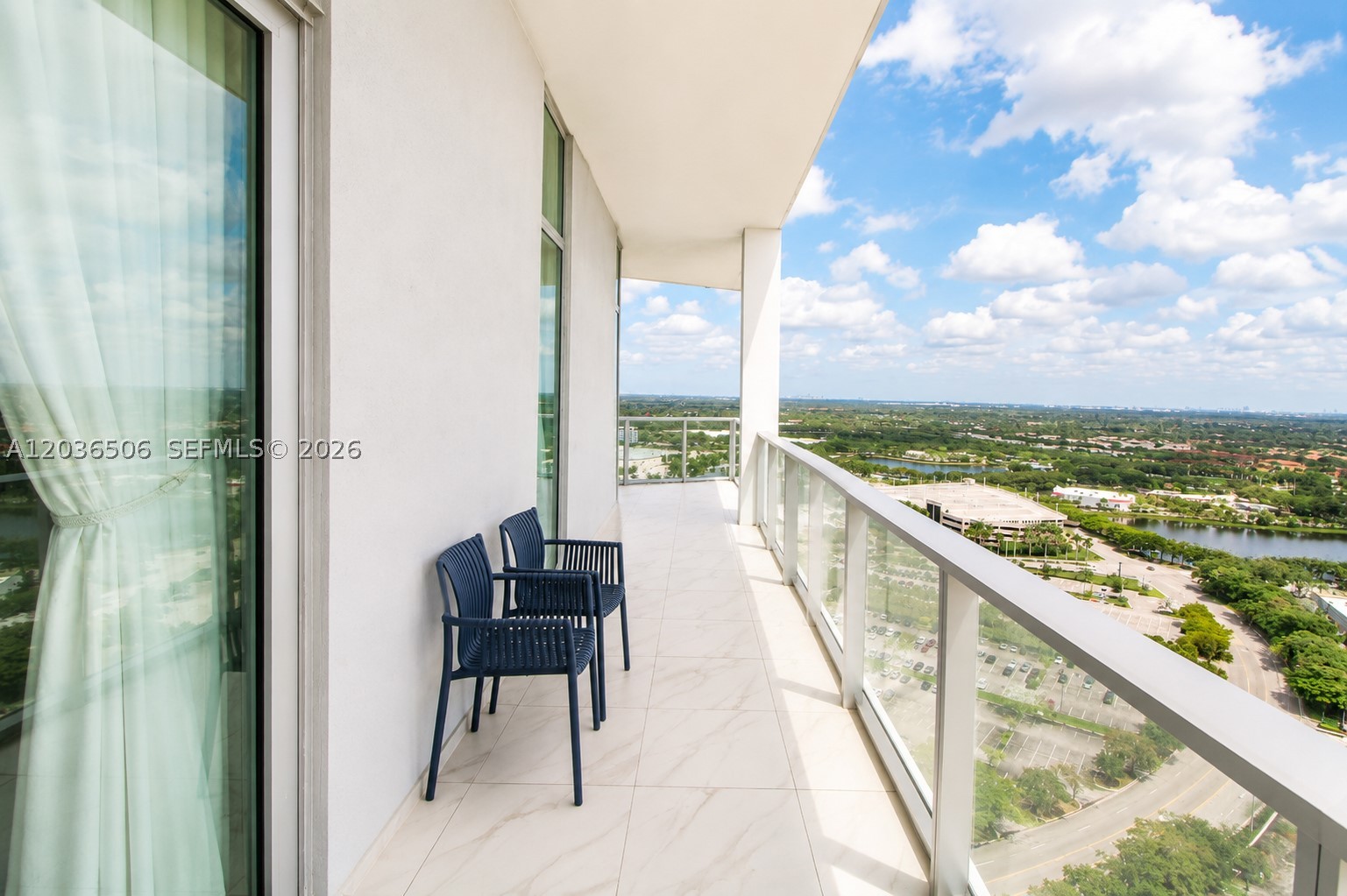 METROPICA NORTH TOWER ONE - Residential