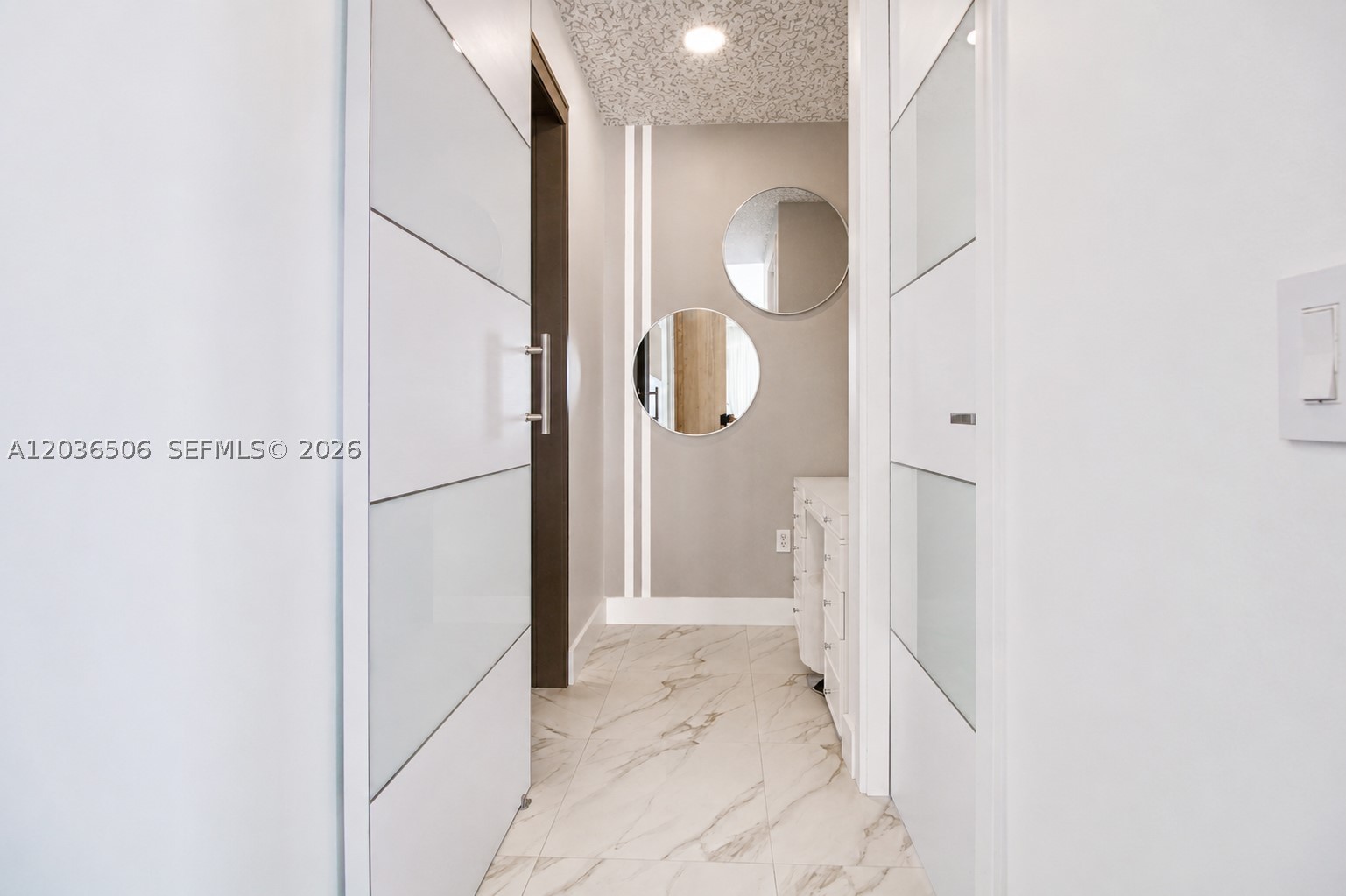 METROPICA NORTH TOWER ONE - Residential