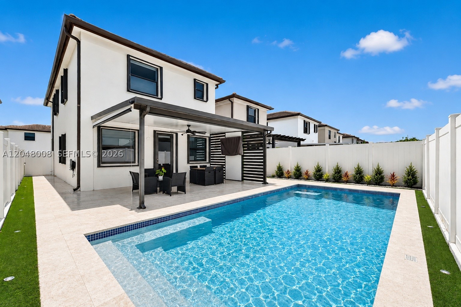 AQUABELLA NORTH - Residential