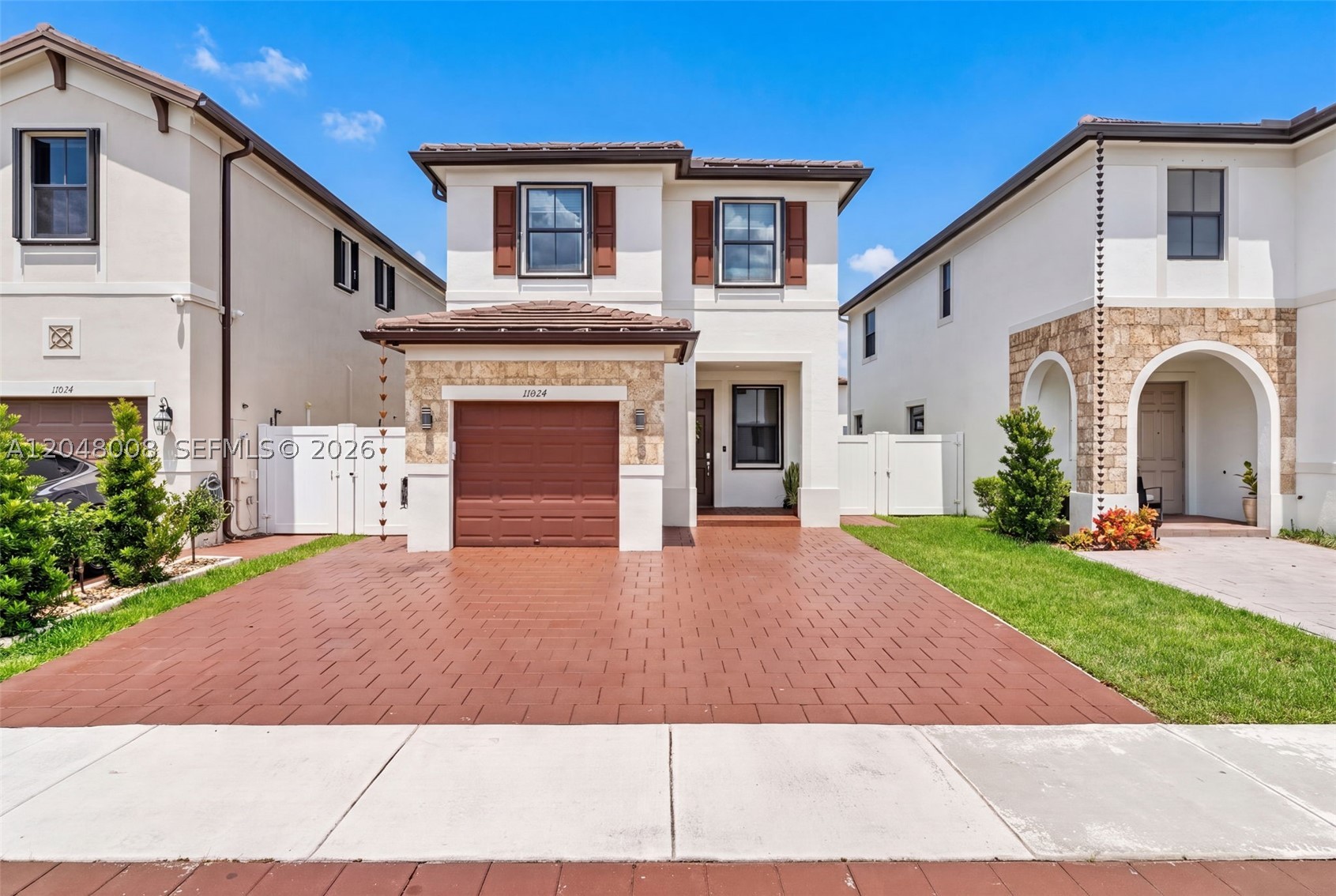 AQUABELLA NORTH - Residential