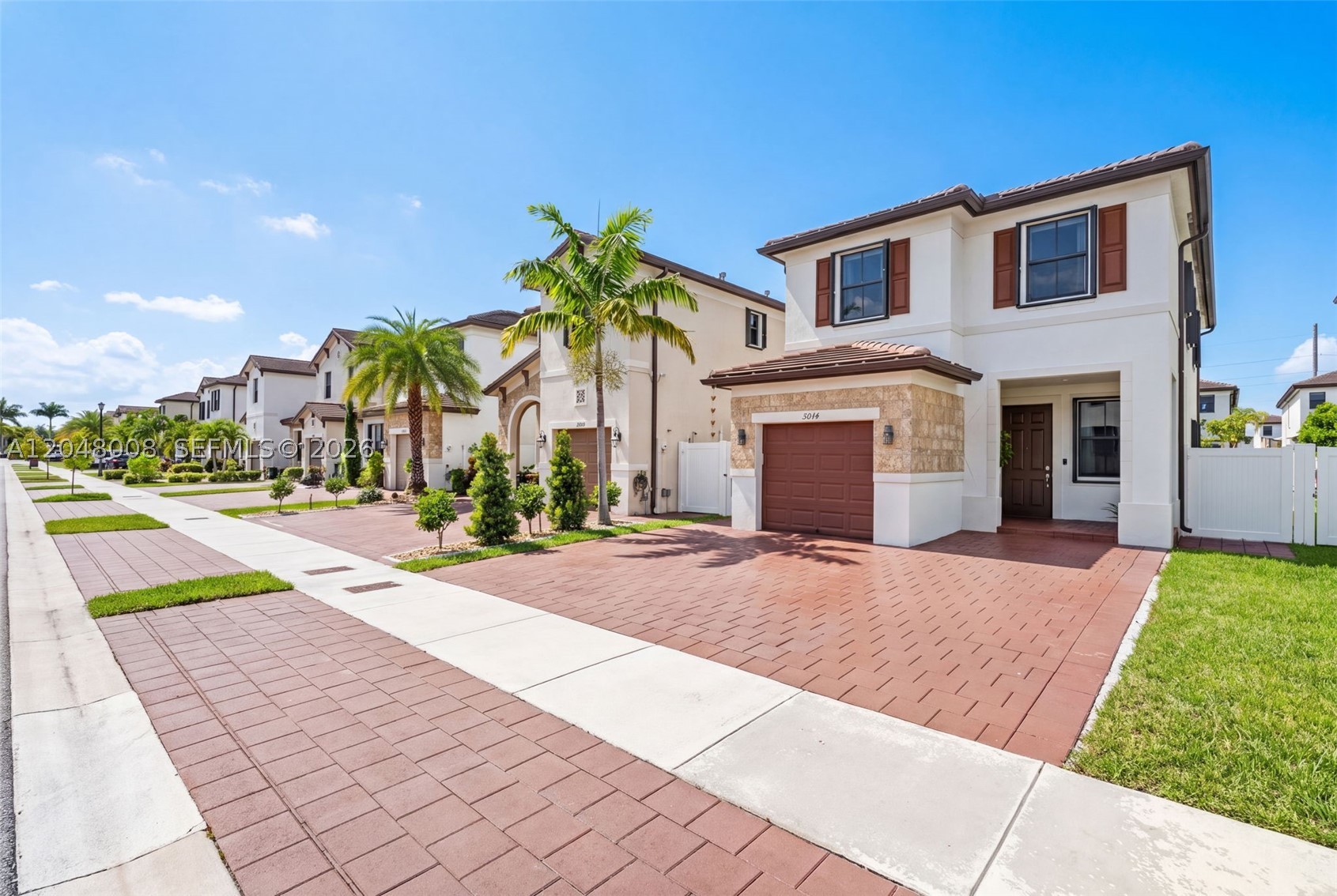 AQUABELLA NORTH - Residential