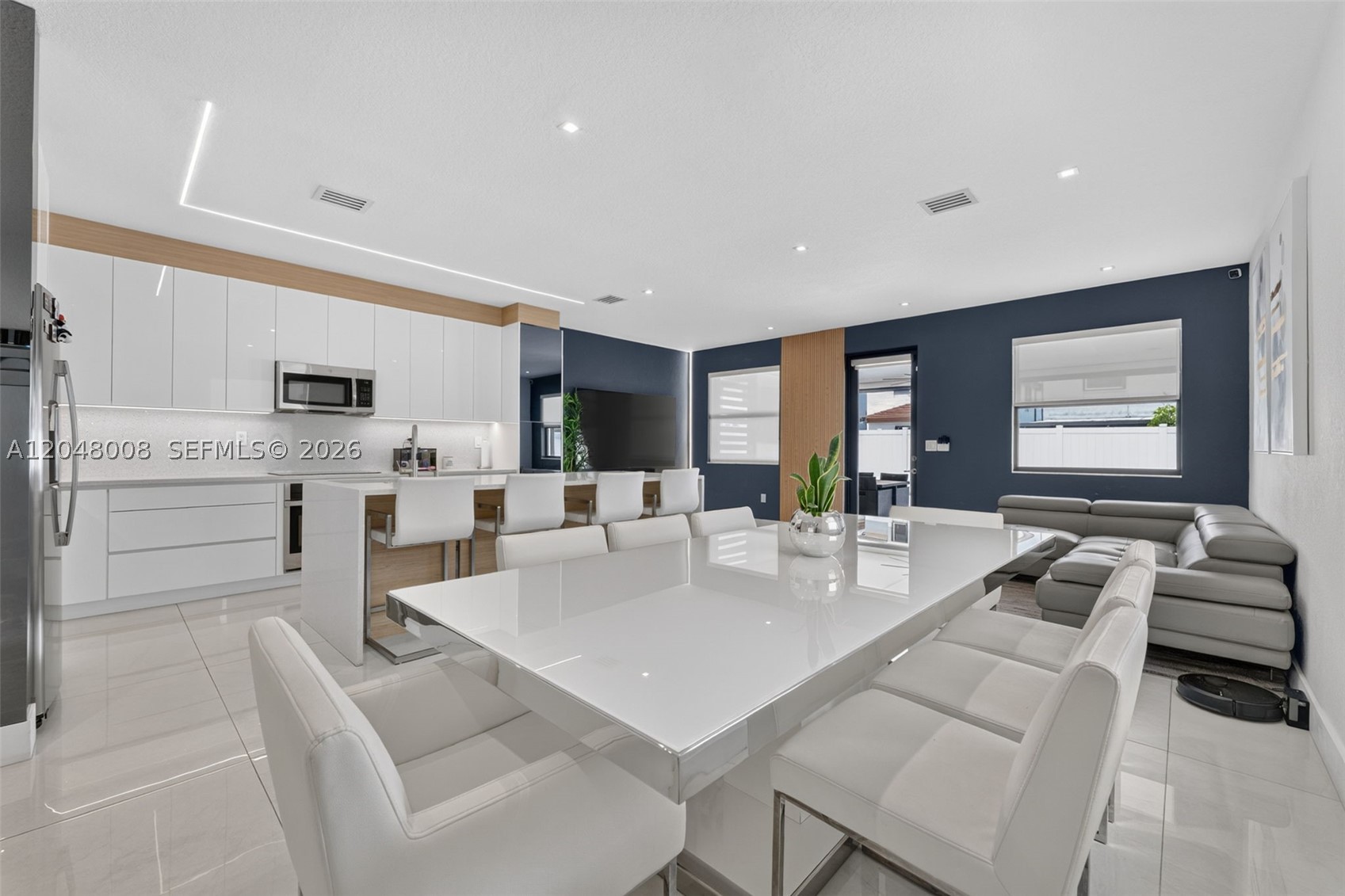 AQUABELLA NORTH - Residential