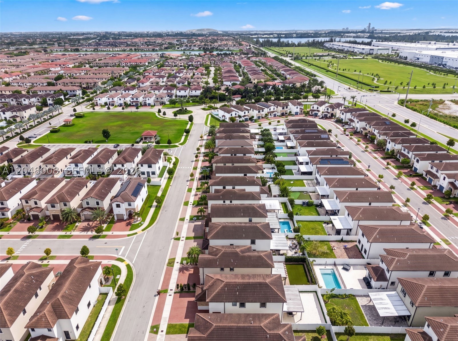 AQUABELLA NORTH - Residential
