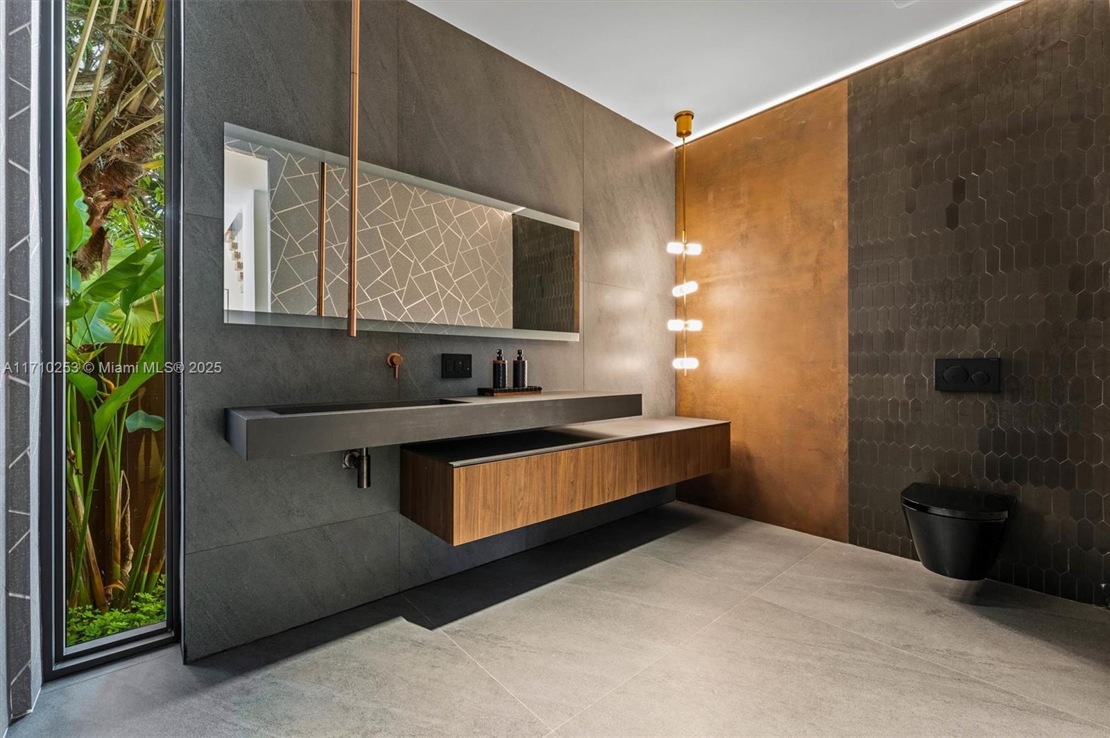 LAS OLAS BY THE SEA EXT - Residential
