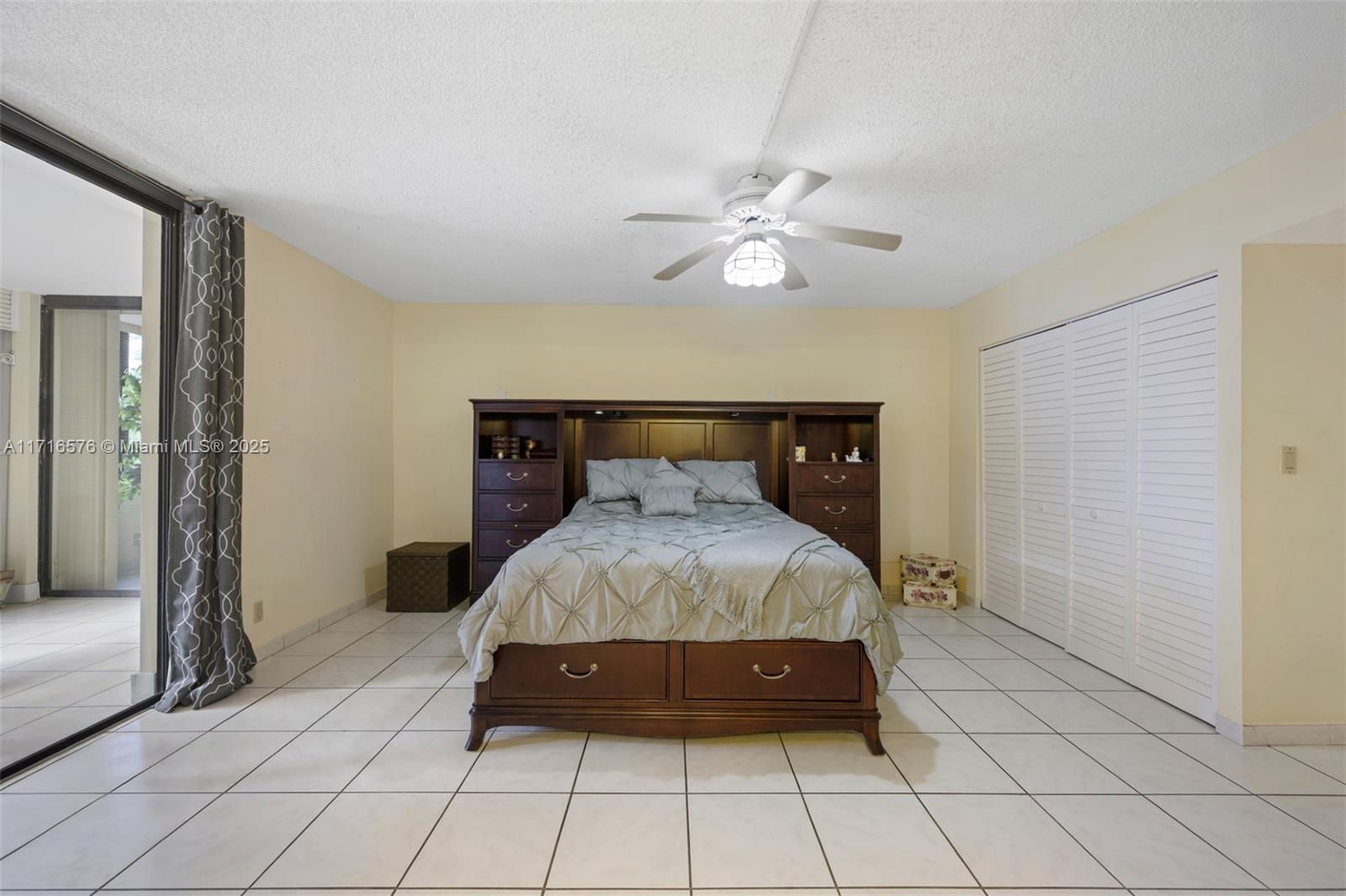 VILLA DORADA CONDO NO 2 - Residential