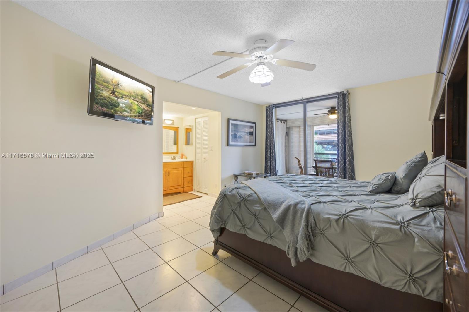VILLA DORADA CONDO NO 2 - Residential