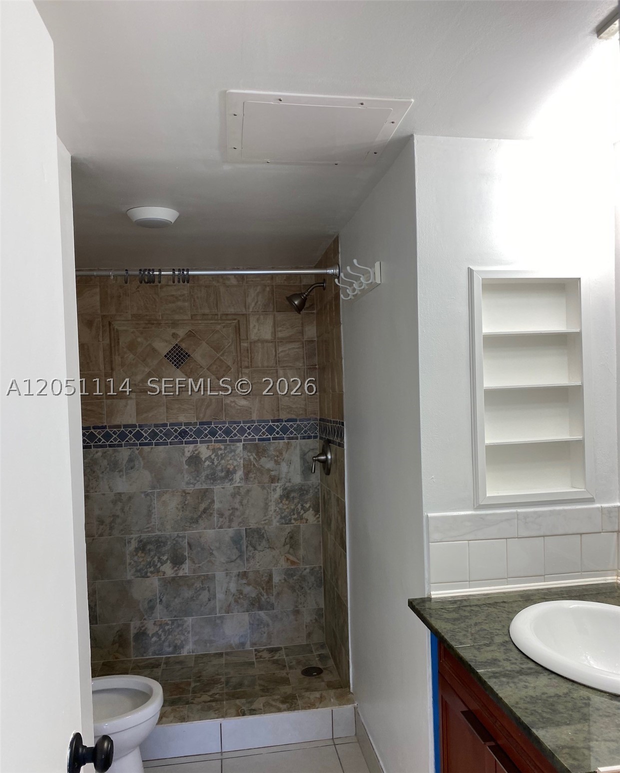 FIRST FORUM CONDO - Residential