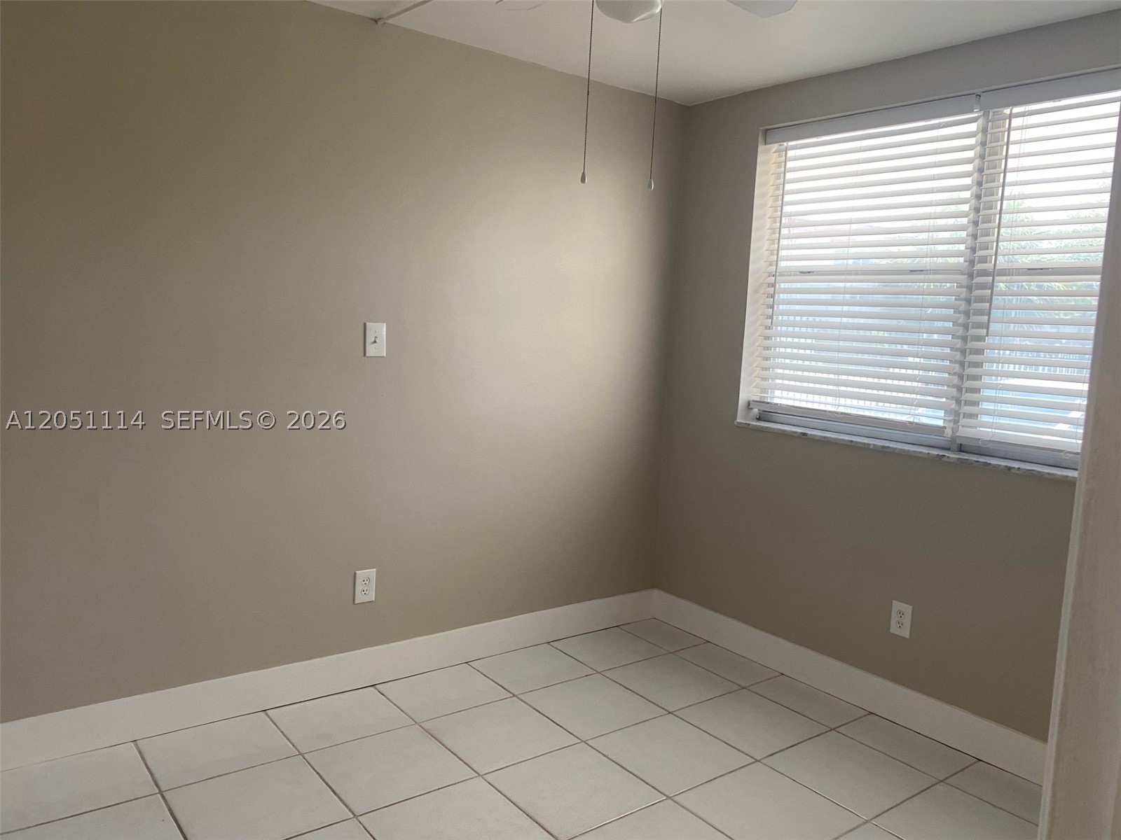 FIRST FORUM CONDO - Residential