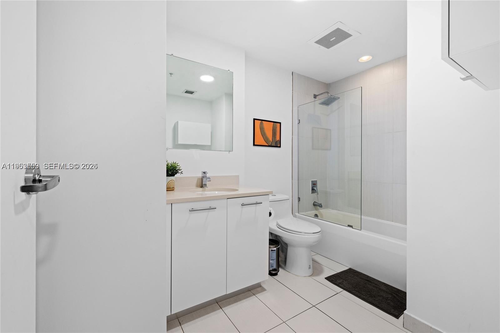 MIDBLOCK MIAMI CONDO - Residential