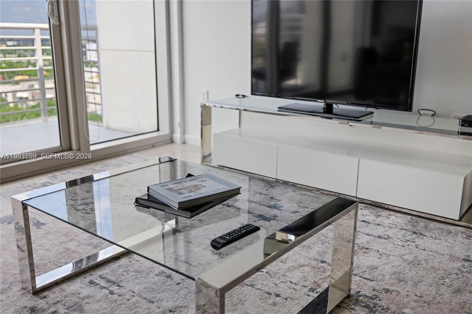 MIDBLOCK MIAMI CONDO - Residential