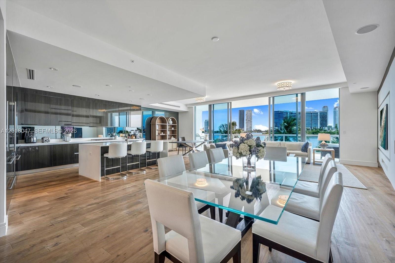 ECHO CONDO - Residential