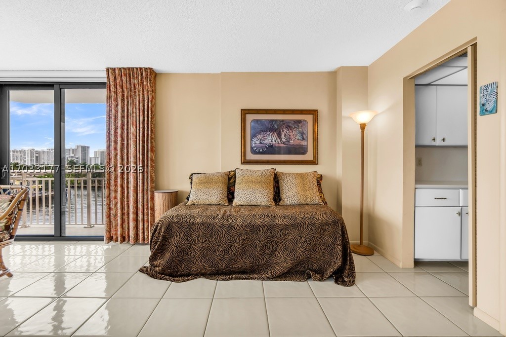 PILOT HOUSE CONDO - Residential Lease
