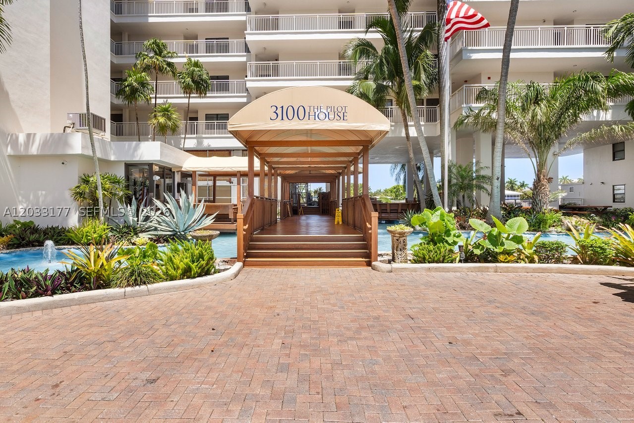 PILOT HOUSE CONDO - Residential Lease