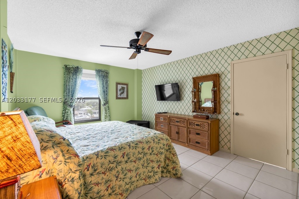 PILOT HOUSE CONDO - Residential Lease