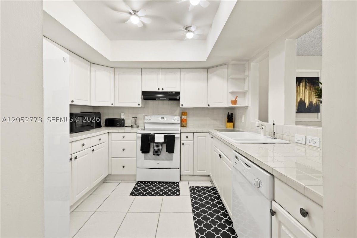 WOODGLEN CONDO - Residential