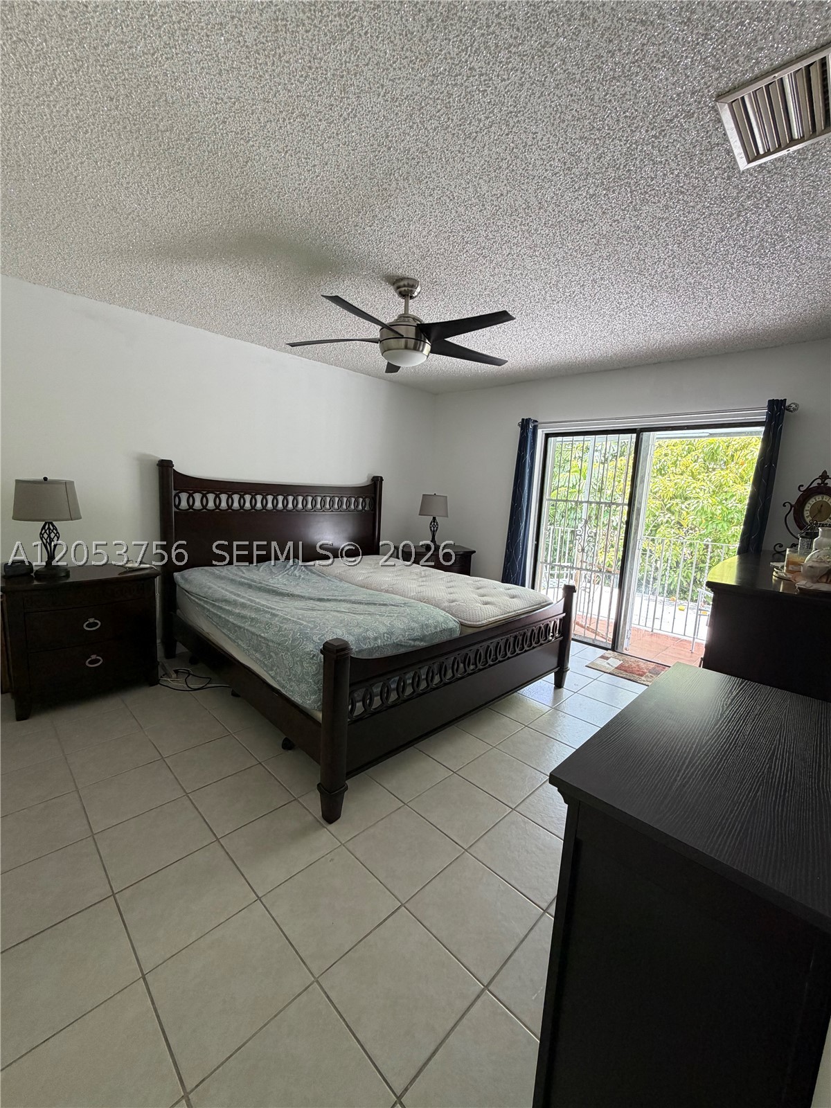 CHATEAUBLEAU VILLAS CONDO - Residential Lease