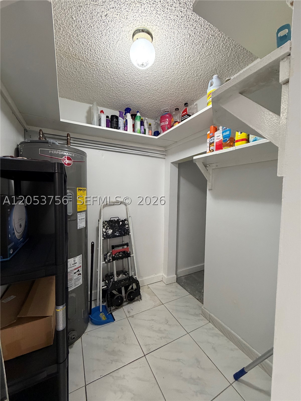 CHATEAUBLEAU VILLAS CONDO - Residential Lease