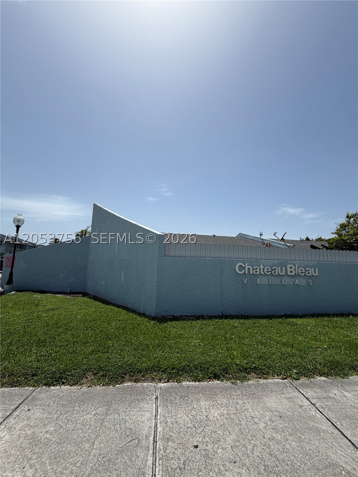 CHATEAUBLEAU VILLAS CONDO - Residential Lease