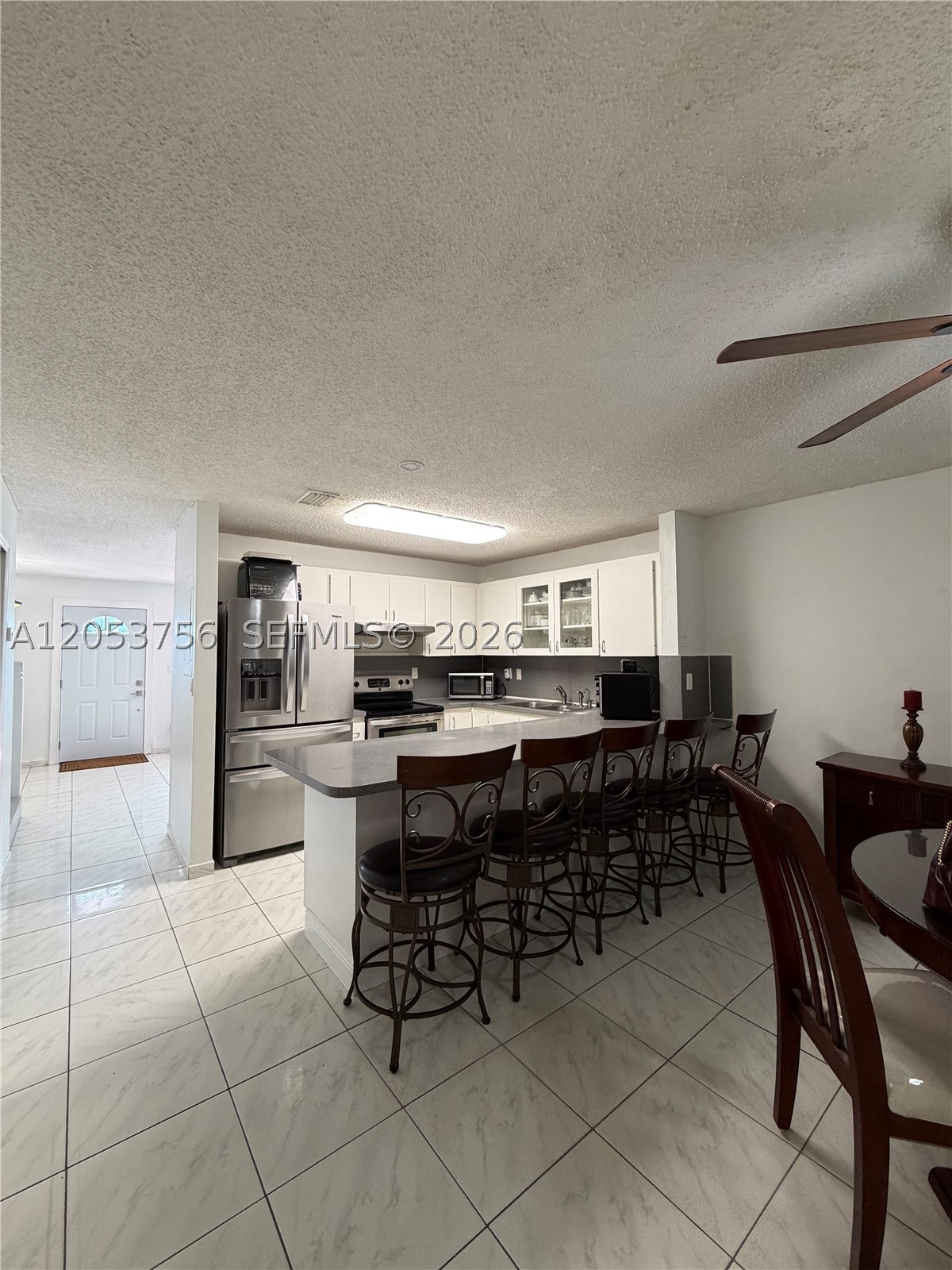 CHATEAUBLEAU VILLAS CONDO - Residential Lease