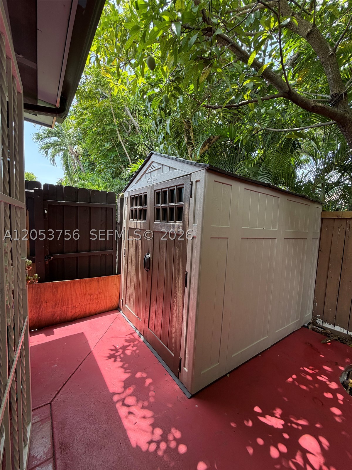 CHATEAUBLEAU VILLAS CONDO - Residential Lease