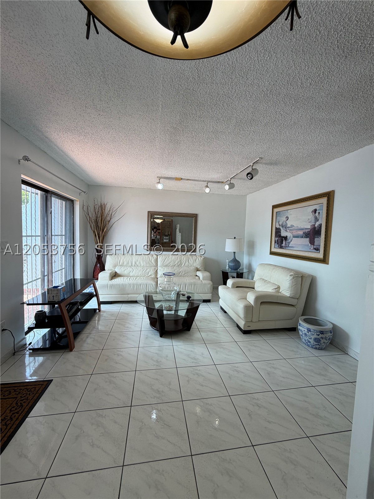 CHATEAUBLEAU VILLAS CONDO - Residential Lease
