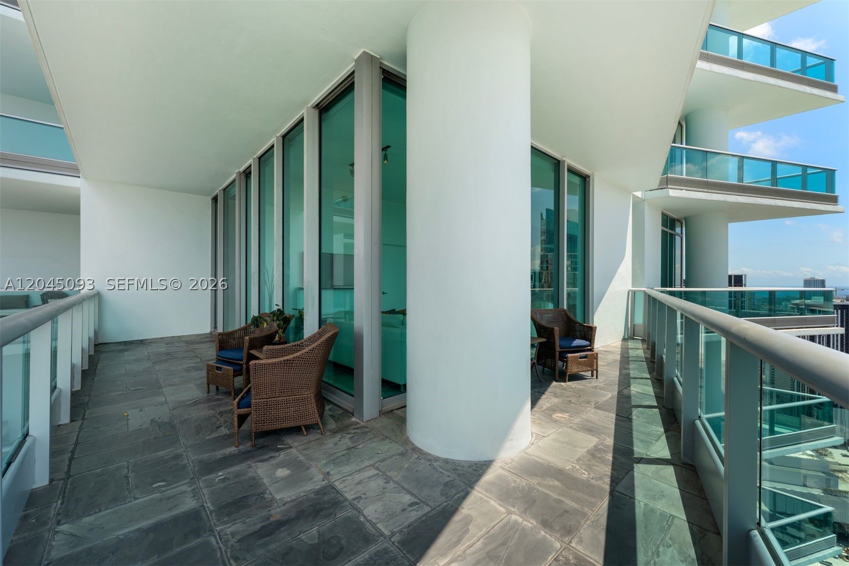 900 BISCAYNE BAY CONDO - Residential Lease