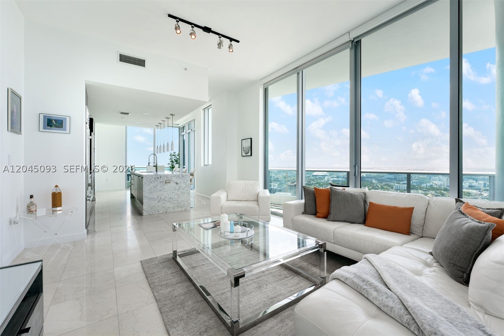 900 BISCAYNE BAY CONDO - Residential Lease